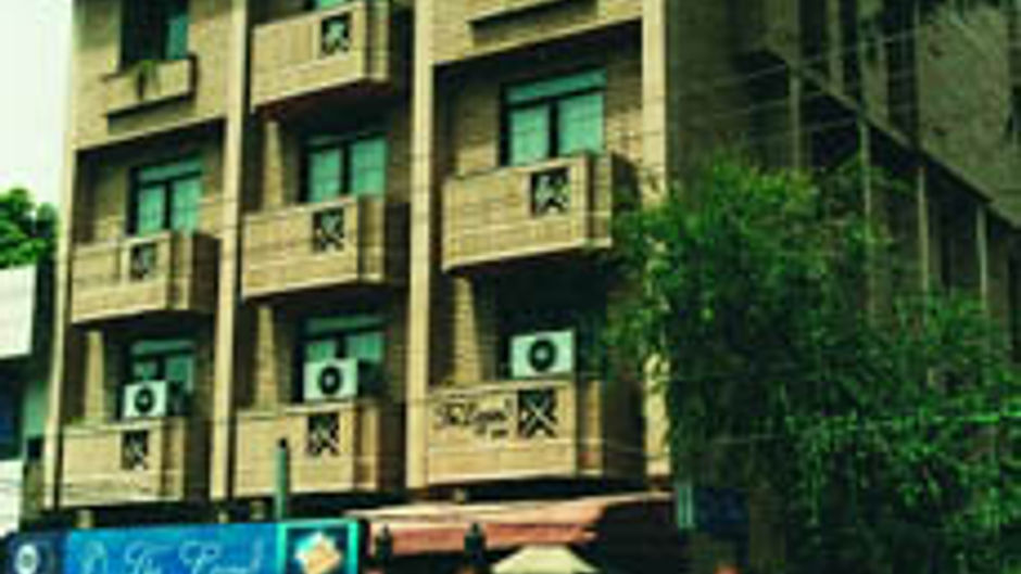 The Legend Inn Exterior