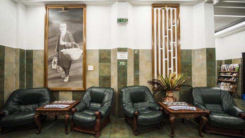 Bucharest Comfort Suites Lobby