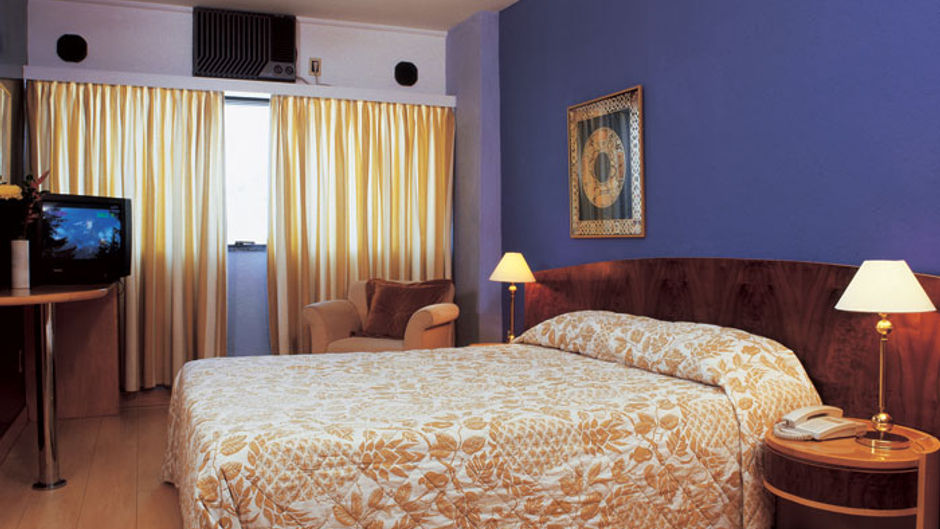 Mirasol Copacabana Hotel Room