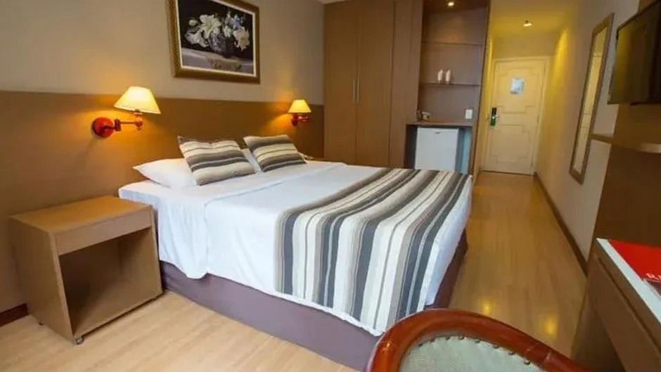 Augustos Copacabana Hotel Room
