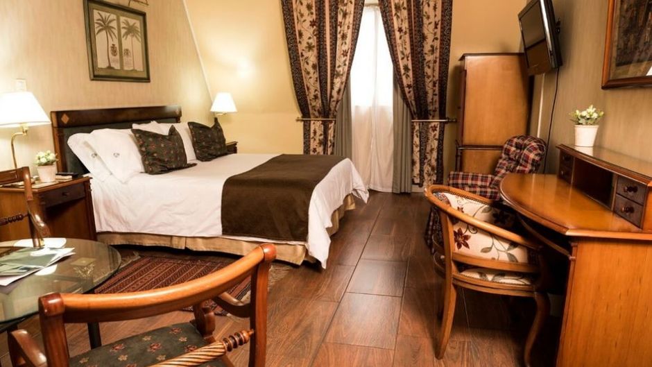 Mayflower Suites Room