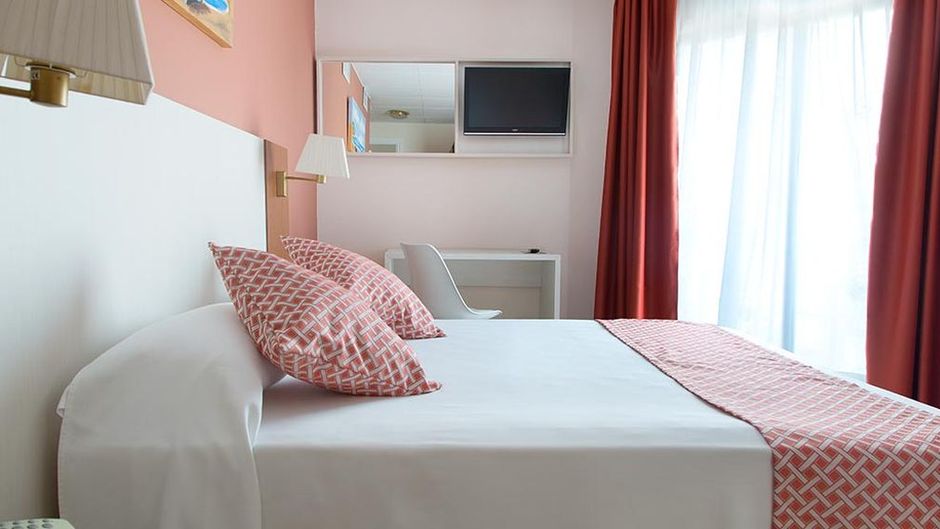 GHT Balmes Hotel, Aparthotel & Splash Room