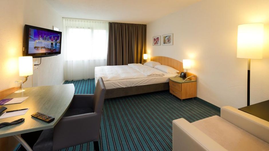 Apart Hotel operated by Hilton Room