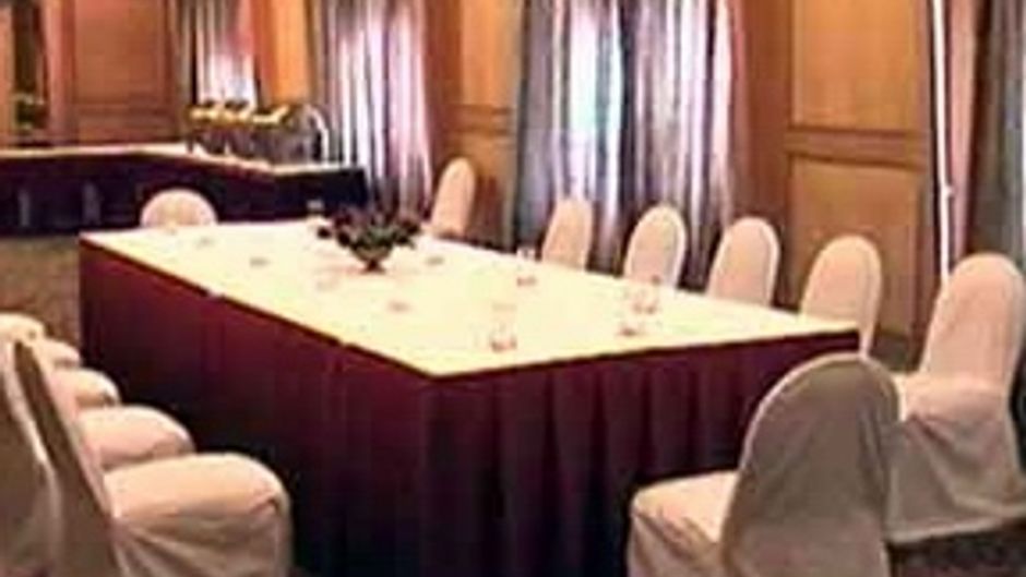 Beverly Hotel Meeting