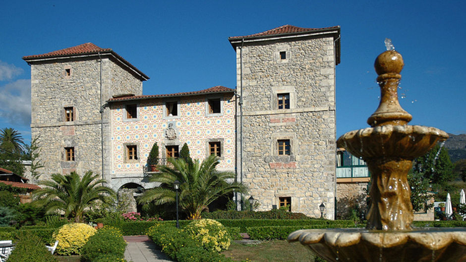 Hotel Torre de Ruesga Exterior