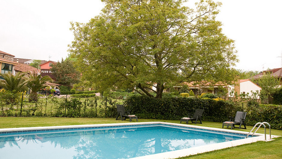 Hotel Torre de Ruesga Pool