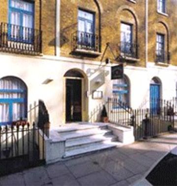 Crestfield Hotel