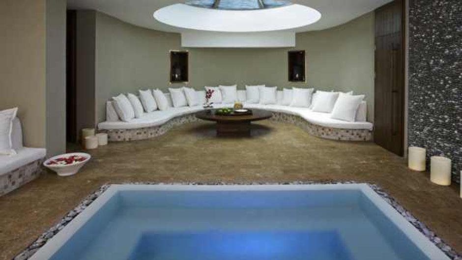 Hillside Beach Club Spa