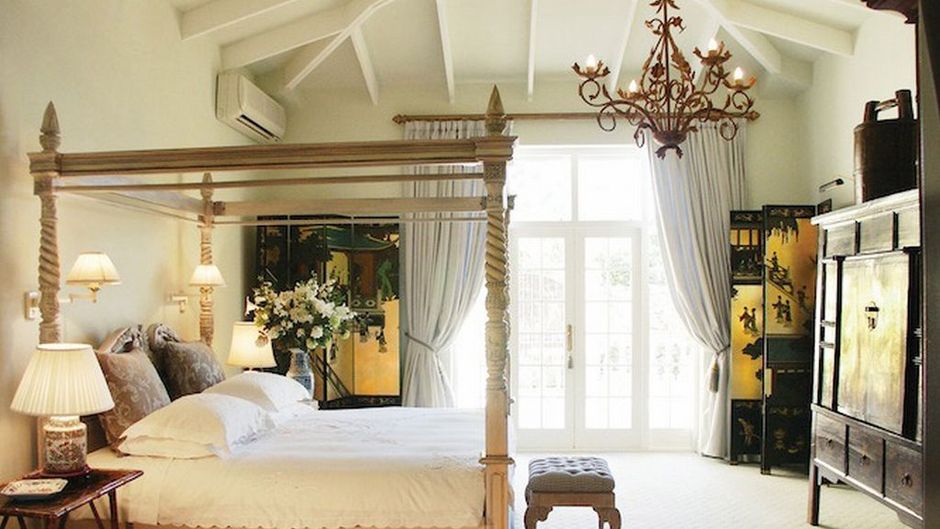 Colona Castle Suite