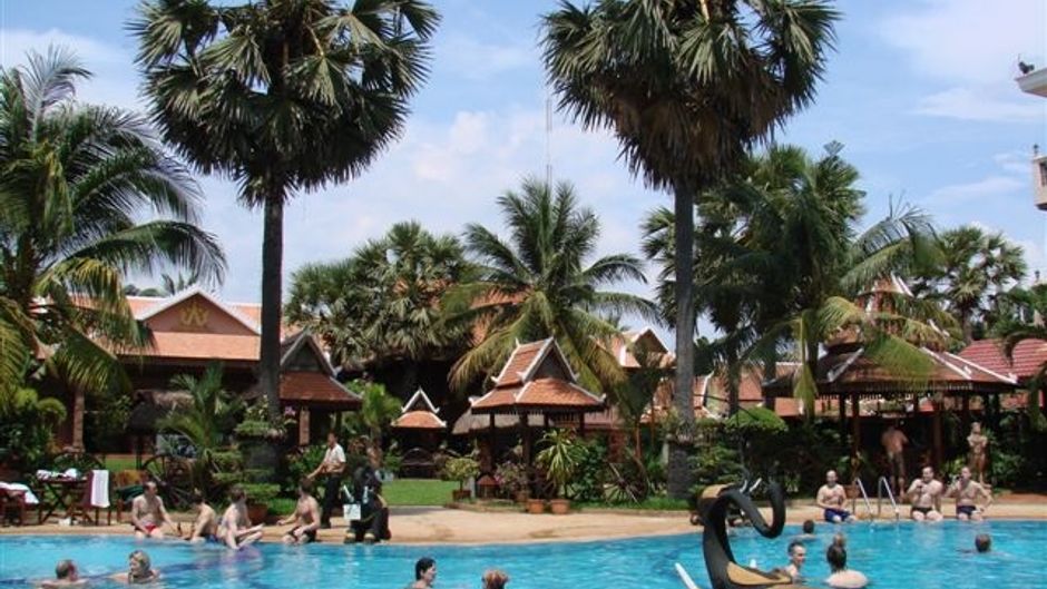 Apsara Angkor Resort & Conference Pool