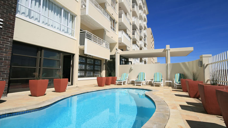 Mouille Point Village Pool