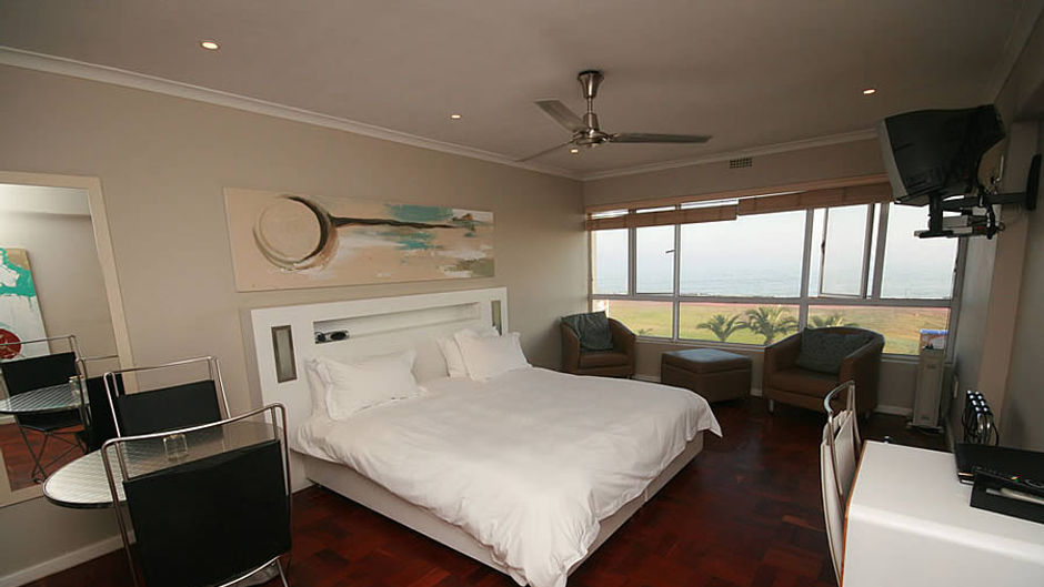 Mouille Point Village Room