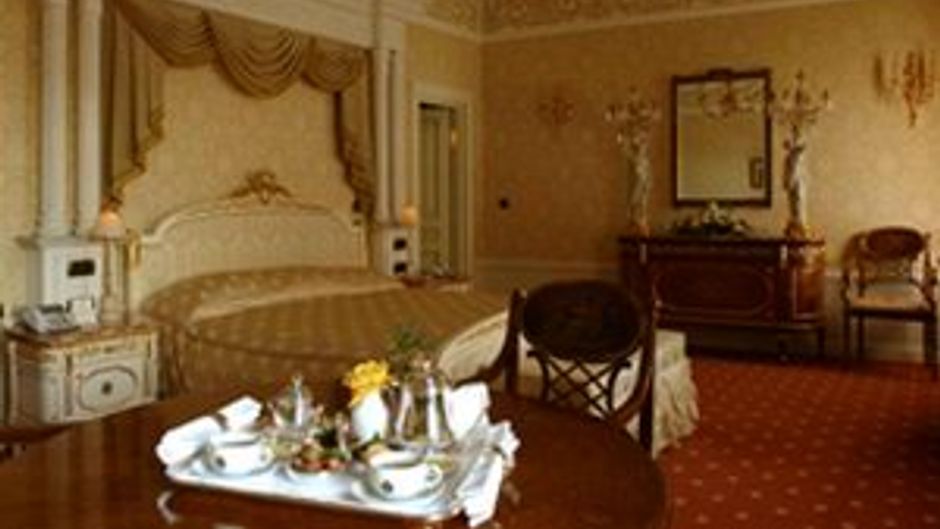Taleon Imperial Hotel Suite