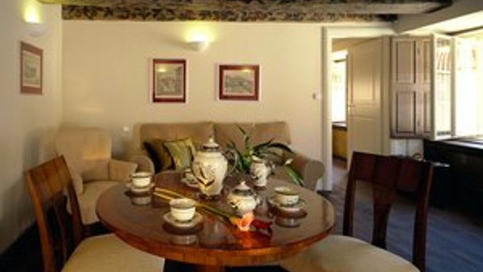 The Iron Gate Hotel & Suites Suite