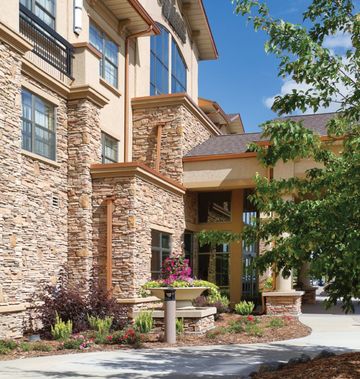 ClubHouse Hotel & Suites Sioux Falls
