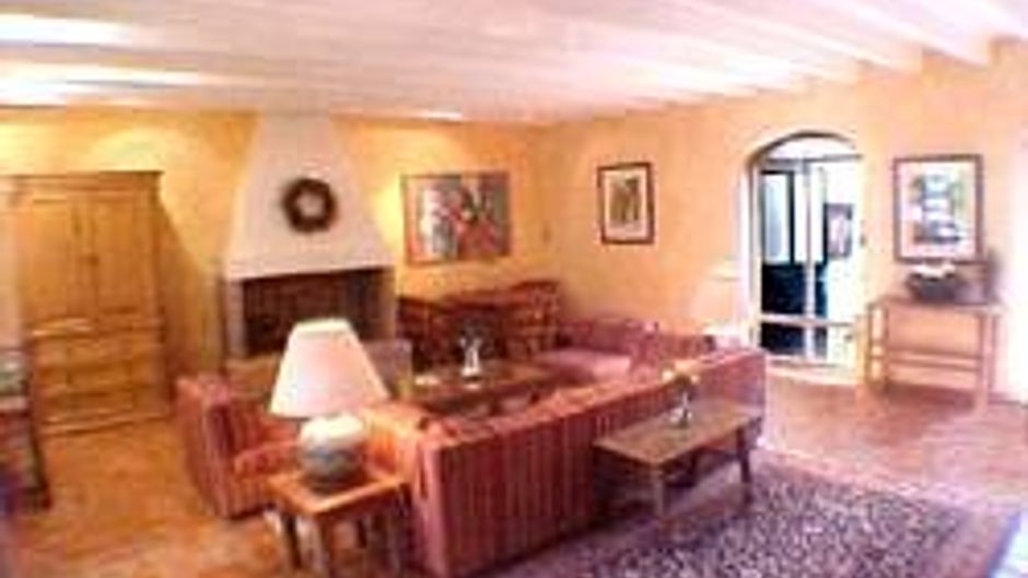 Villa Mirasol Lobby