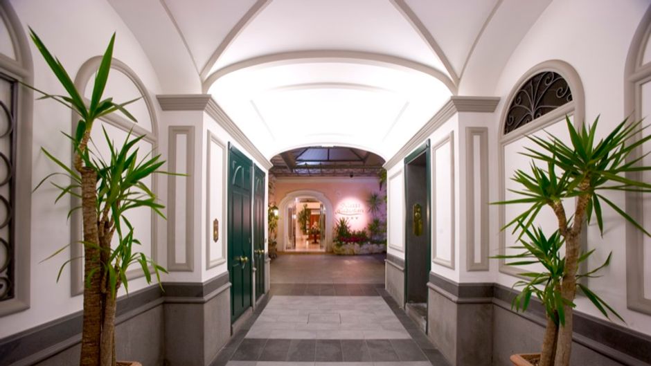 Hotel Palazzo Alabardieri Exterior