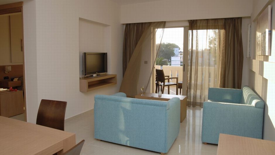 Amalthia Beach Resort & Bungalows Suite