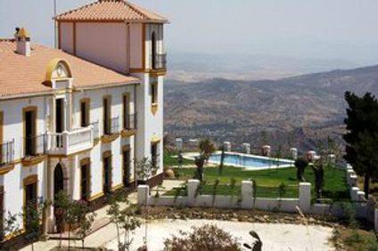 Cerro de Hijar Hotel