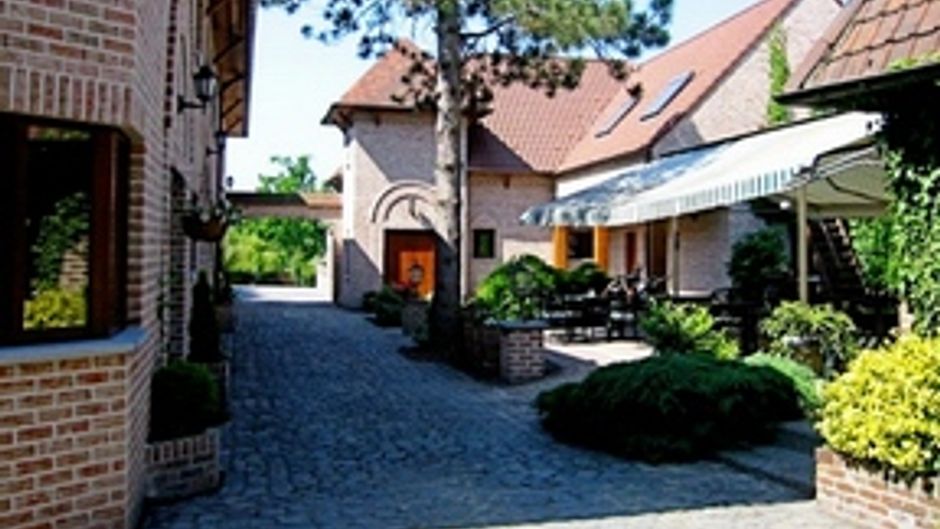 Bovendael Business and Sports Hotel Exterior