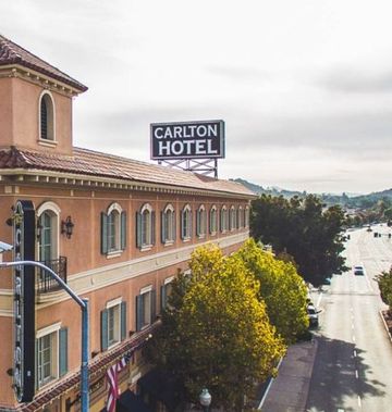 The Carlton Hotel Atascadero