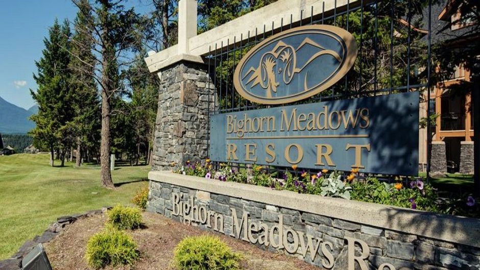 Bighorn Meadows Resort Exterior