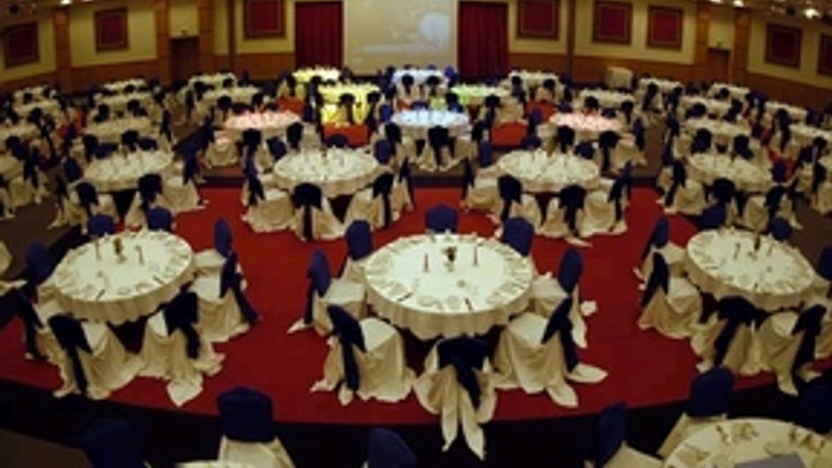 Maritim Pine Beach Resort Banquet