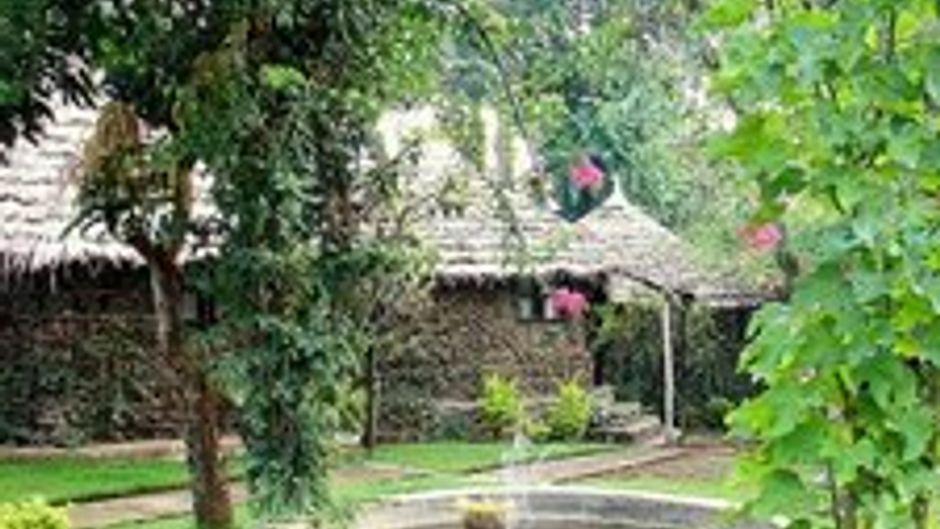 L'Oasis Lodge and Annexe Exterior