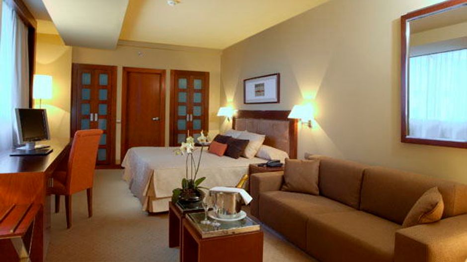 Hotel Nuevo Madrid Suite