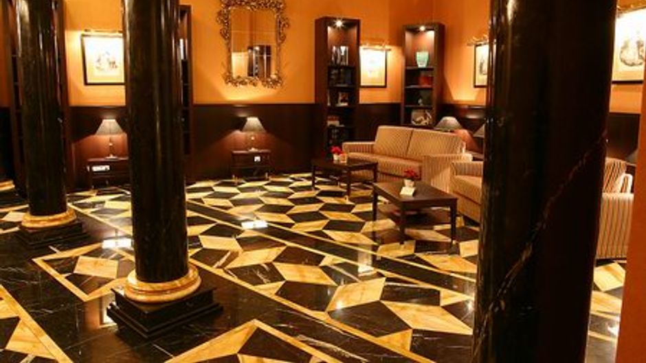 Ventana Hotel Prague Lobby