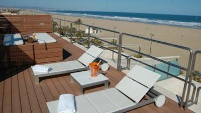 Neptuno Hotel
