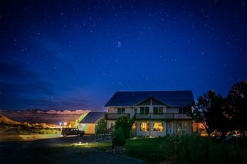 Bryce Trails B & B