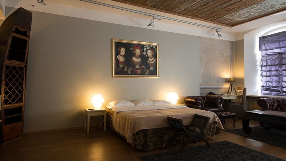 Merchant's House Hotel Room
