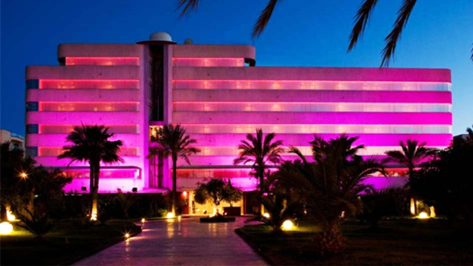 El Hotel Pacha Exterior