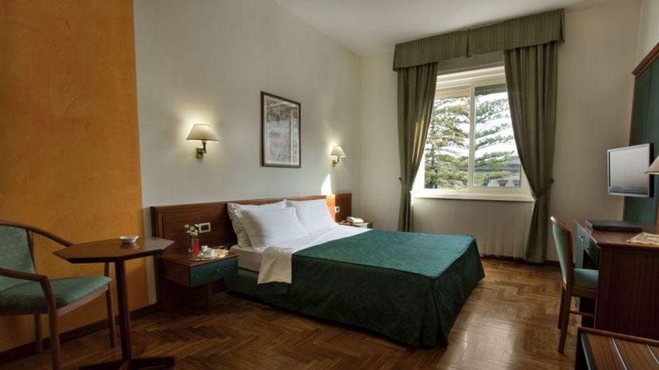Grande Albergo Maugeri Room