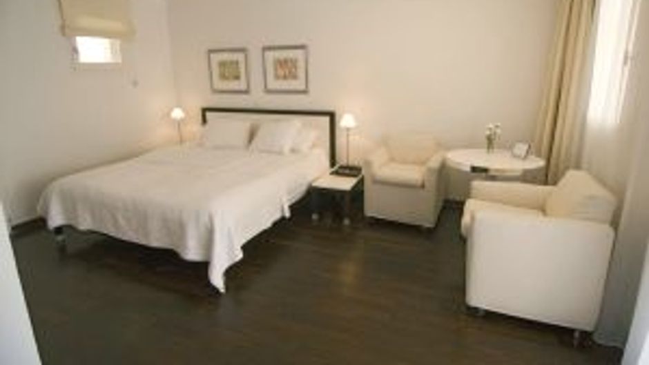 Sandton Hotel Domaine Cocagne Room
