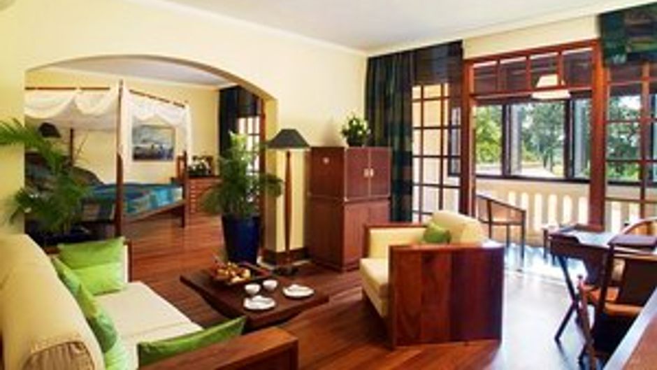 Victoria Angkor Resort & Spa Suite