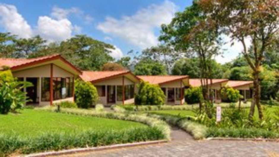 Montana de Fuego Resort & Spa Exterior