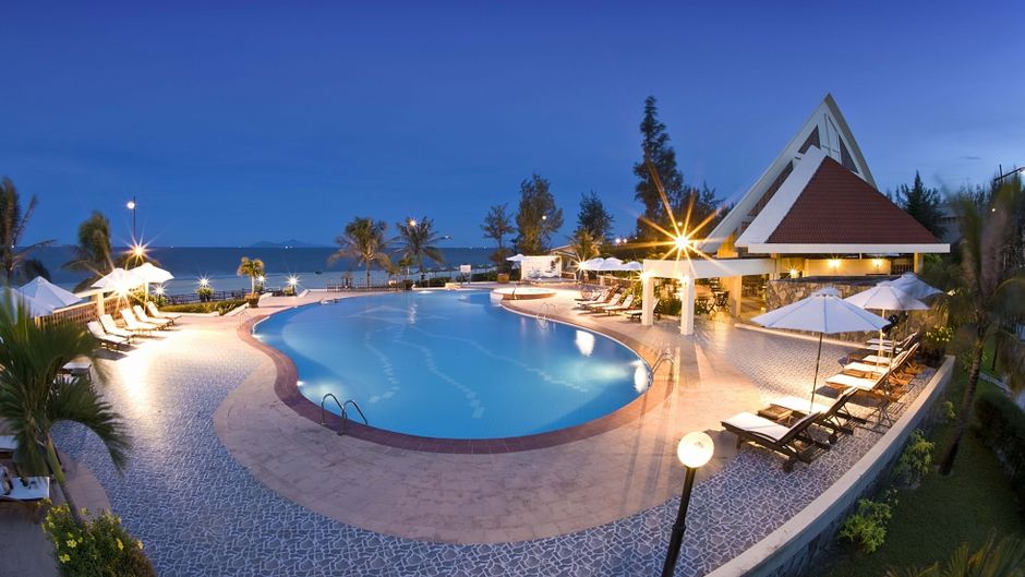 Sandy Beach Non Nuoc Resort Da Nang Pool