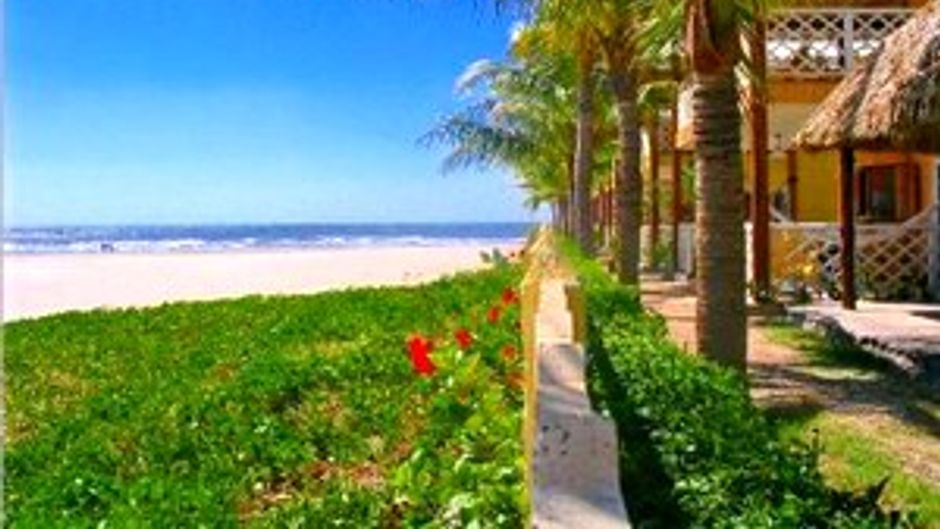 Hotel Vistamar Beach Resort & Conf Ctr Exterior