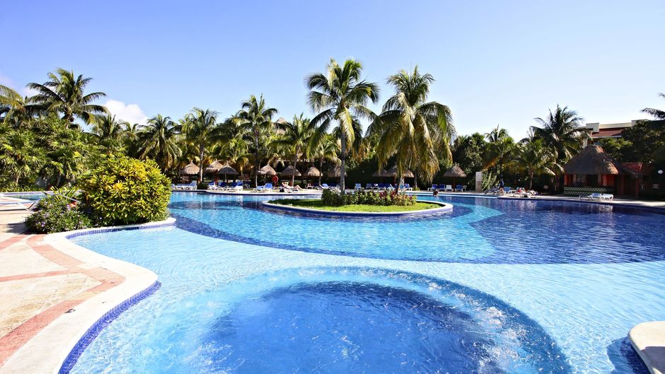 Bahia Principe Grand Coba Pool