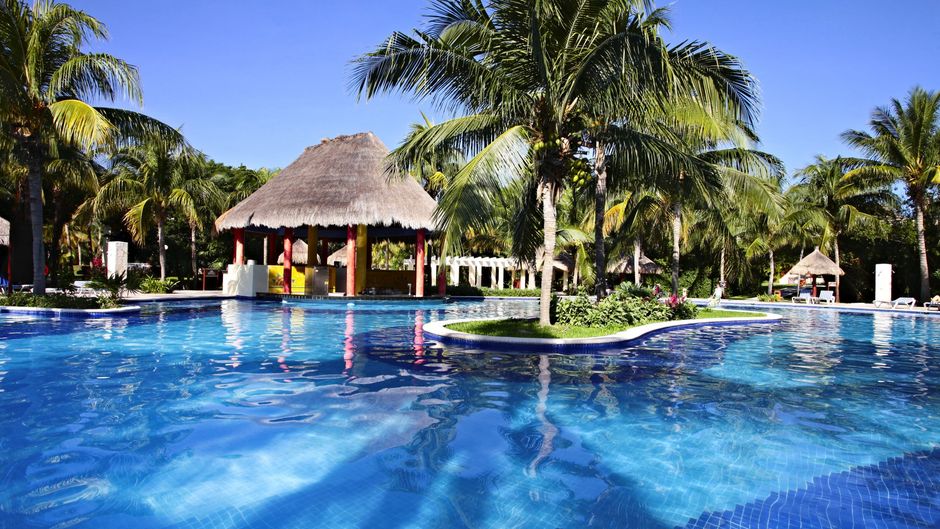 Bahia Principe Grand Coba Pool