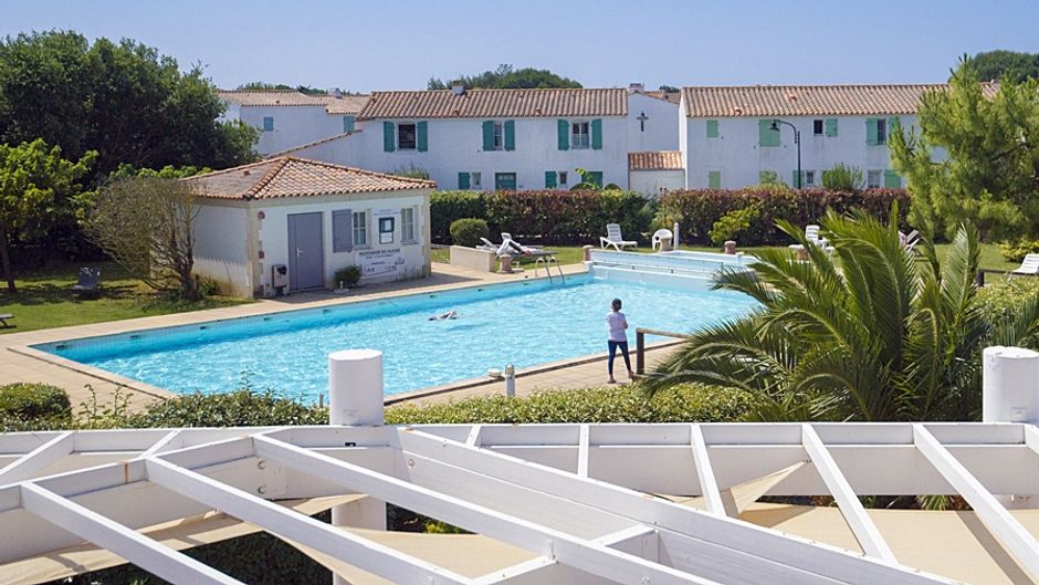 Cote Thalasso Ile De Re Pool