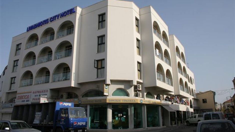 Livadhiotis City Hotel Exterior