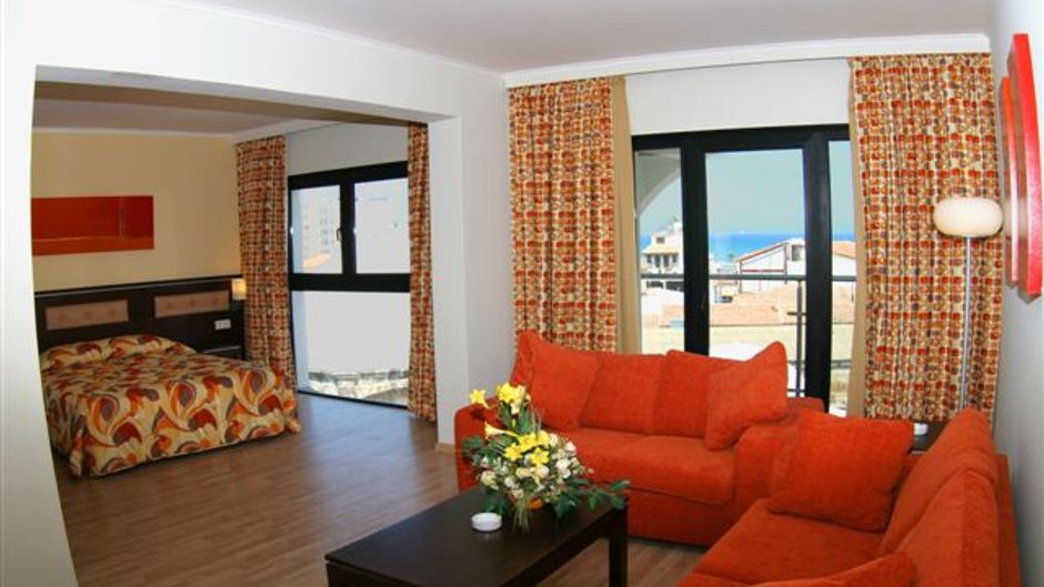 Livadhiotis City Hotel Suite