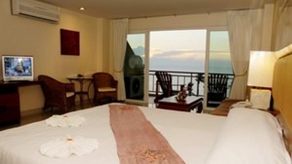 Bella Villa Cabana Room