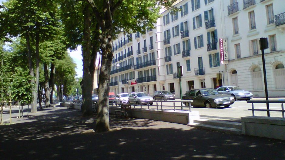 Noemys' Neris les Bains Exterior
