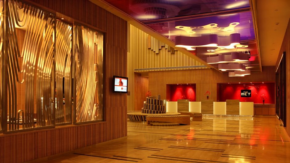 The Metropolitan Hotel & Spa Lobby
