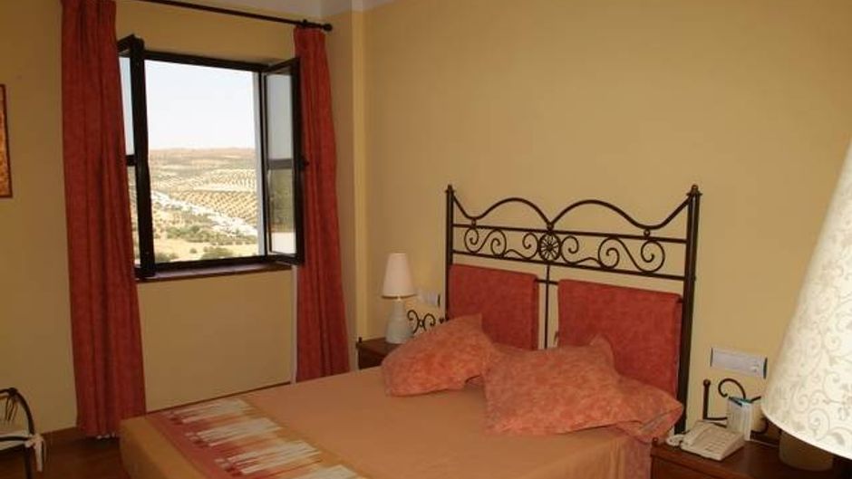 Hotel Almazara Room