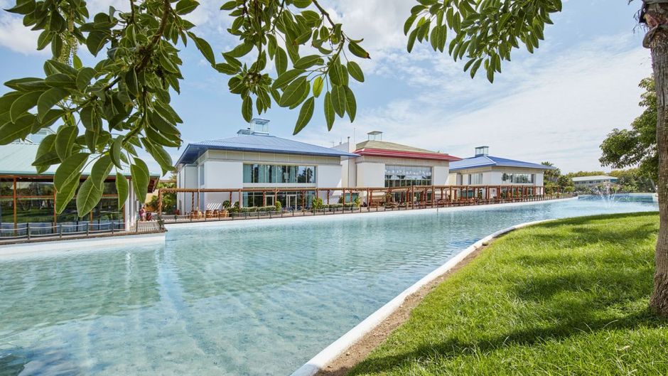 Hotel Caribe at  PortAventura Park Exterior
